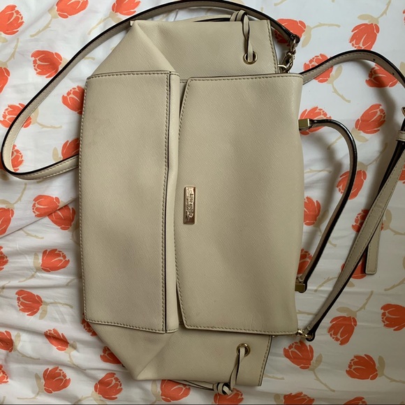 kate spade Handbags - Kate Spade Cream Saffiano Leather Bag